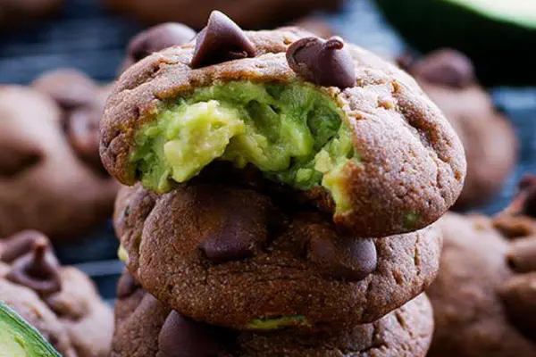 Velvety Custard Twist