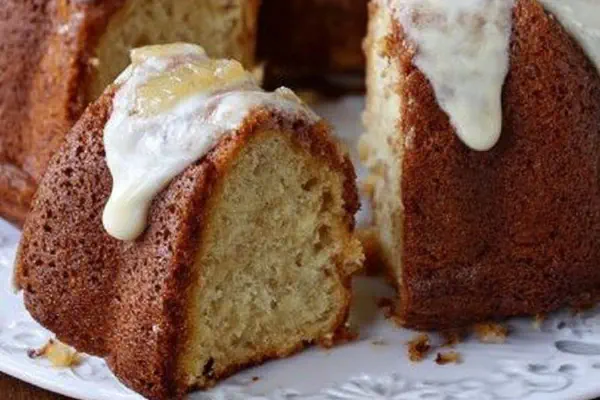 Banana Pineapple Bundt