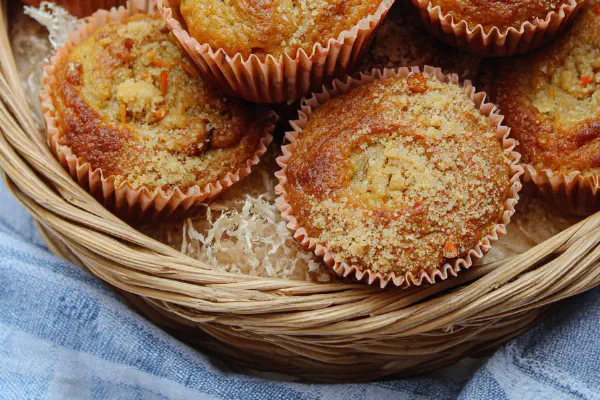 Carrot Cake Muffins Twist