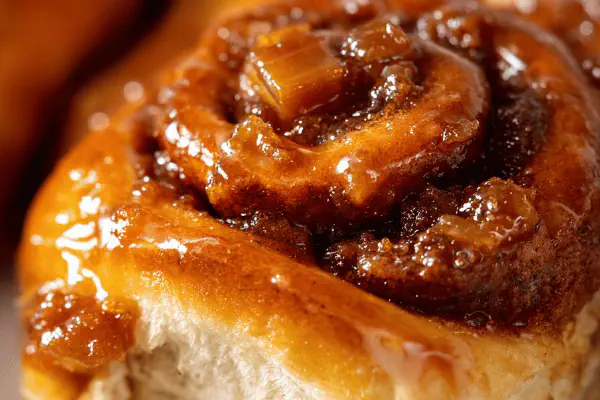 Cinnamon Brioche Buns