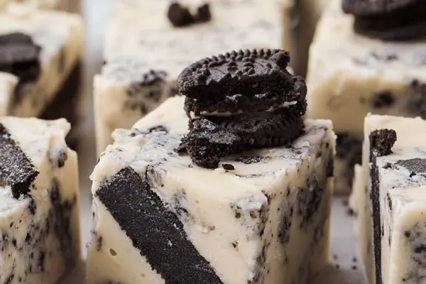 Cookies and Cream Fudge Remix