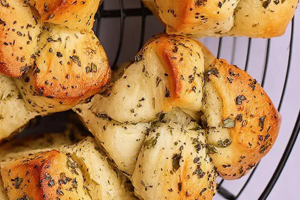 Tomato Basil Shrimp Pasta