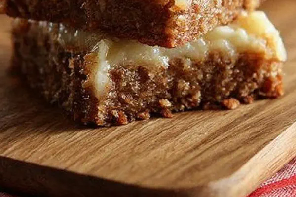 Slow Cooker Applesauce Twist