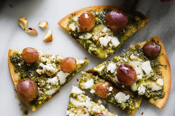 Kale Pita Pizza Remix