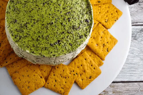 Layered Pesto Ricotta Dip