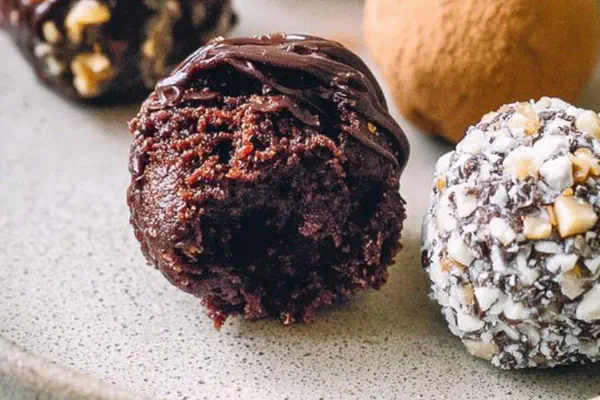 No-Bake Pumpkin Brownie Bites