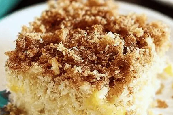 Pineapple Cake Coconut Crumb