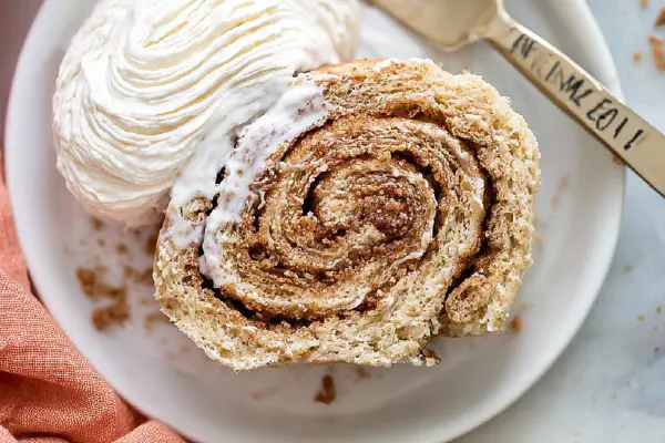 Quick Cinnamon Rolls Remix