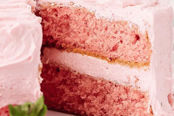 Reduced Strawberry Cake