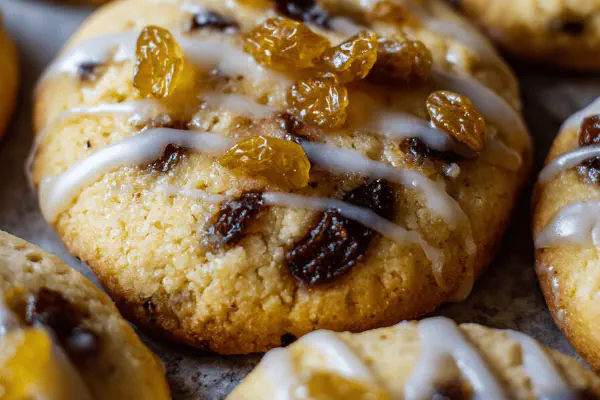 Rhum Glazed Raisin Sablés