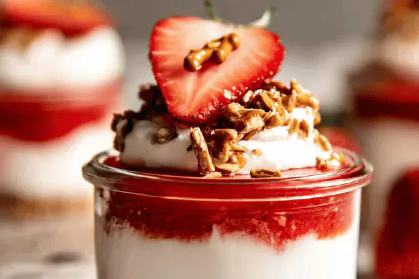 Strawberry Pretzel Parfaits
