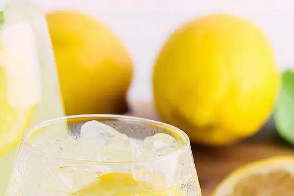 Twisted Limoncello Spritz